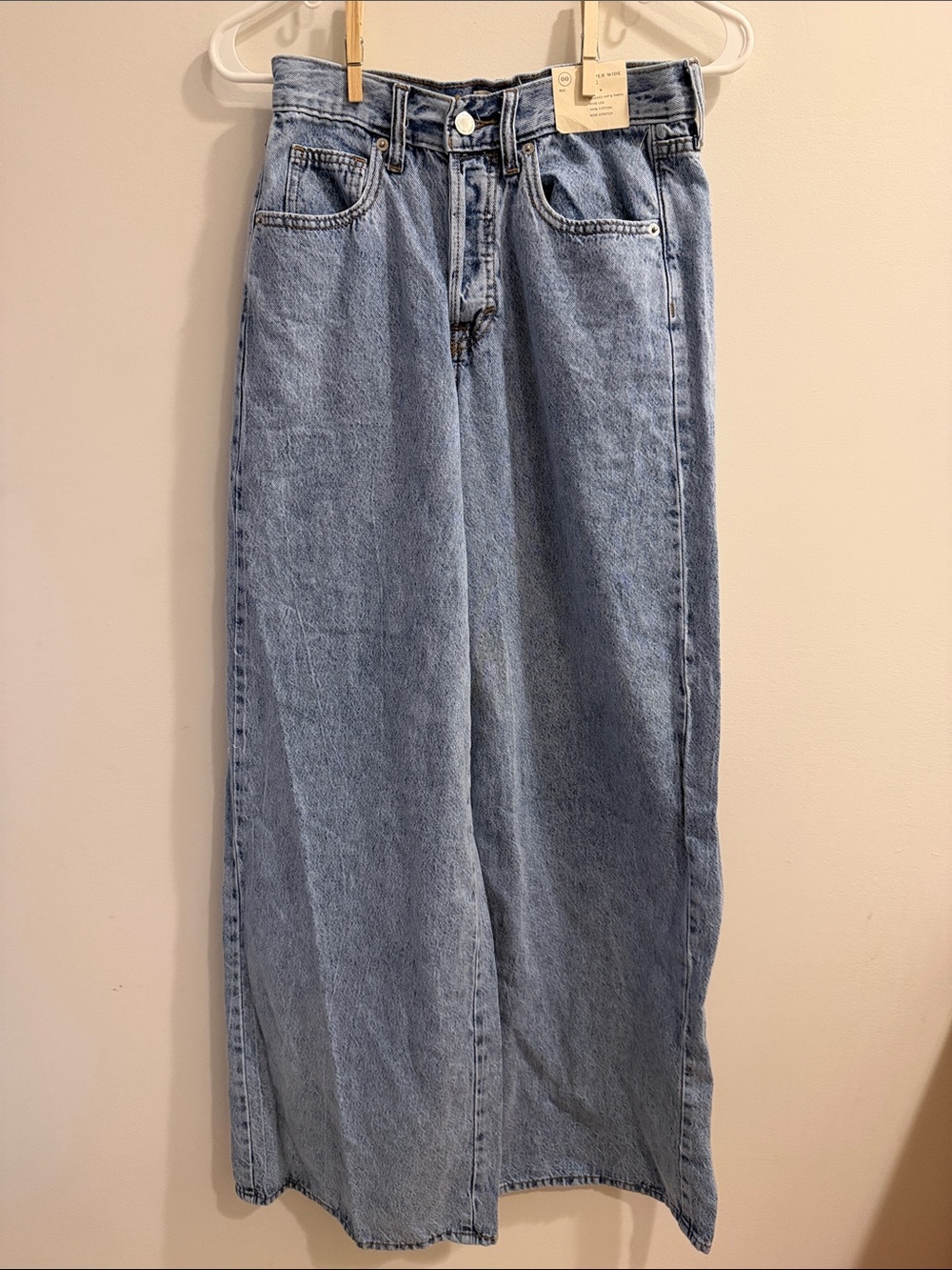 Universal Thread Light Wash Wide Leg Jeans 32 inch inseam